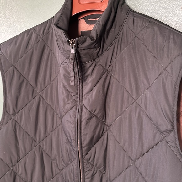 New men Sz L hunter green quilted zip up tall neck outwear business casual vest - Picture 4 of 10